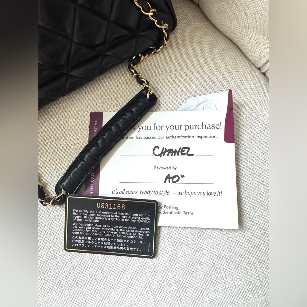 CHANEL Vintage Medallion Tote Black Quilted Lambskin Gold Chain Shoulder Bag - Picture 16 of 16